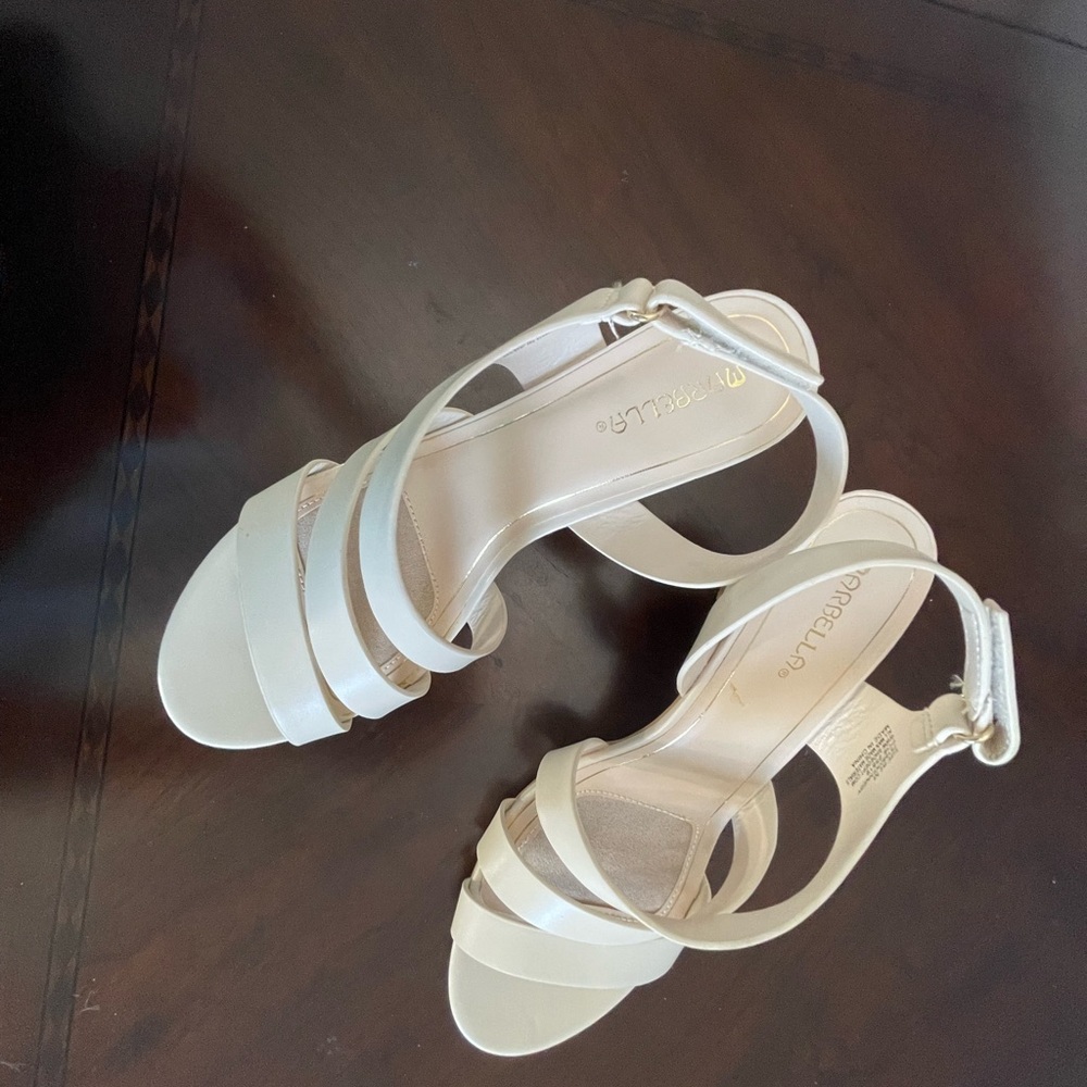 Marbella Cream Strappy Sandals Size 8.5 with Velcro Closure 3 Inch Heel - Picture 7 of 11